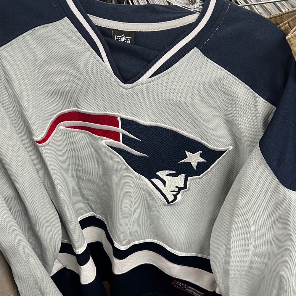 NFL New England Patriots Navy White Red Pullover Jersey - Picture 4 of 6